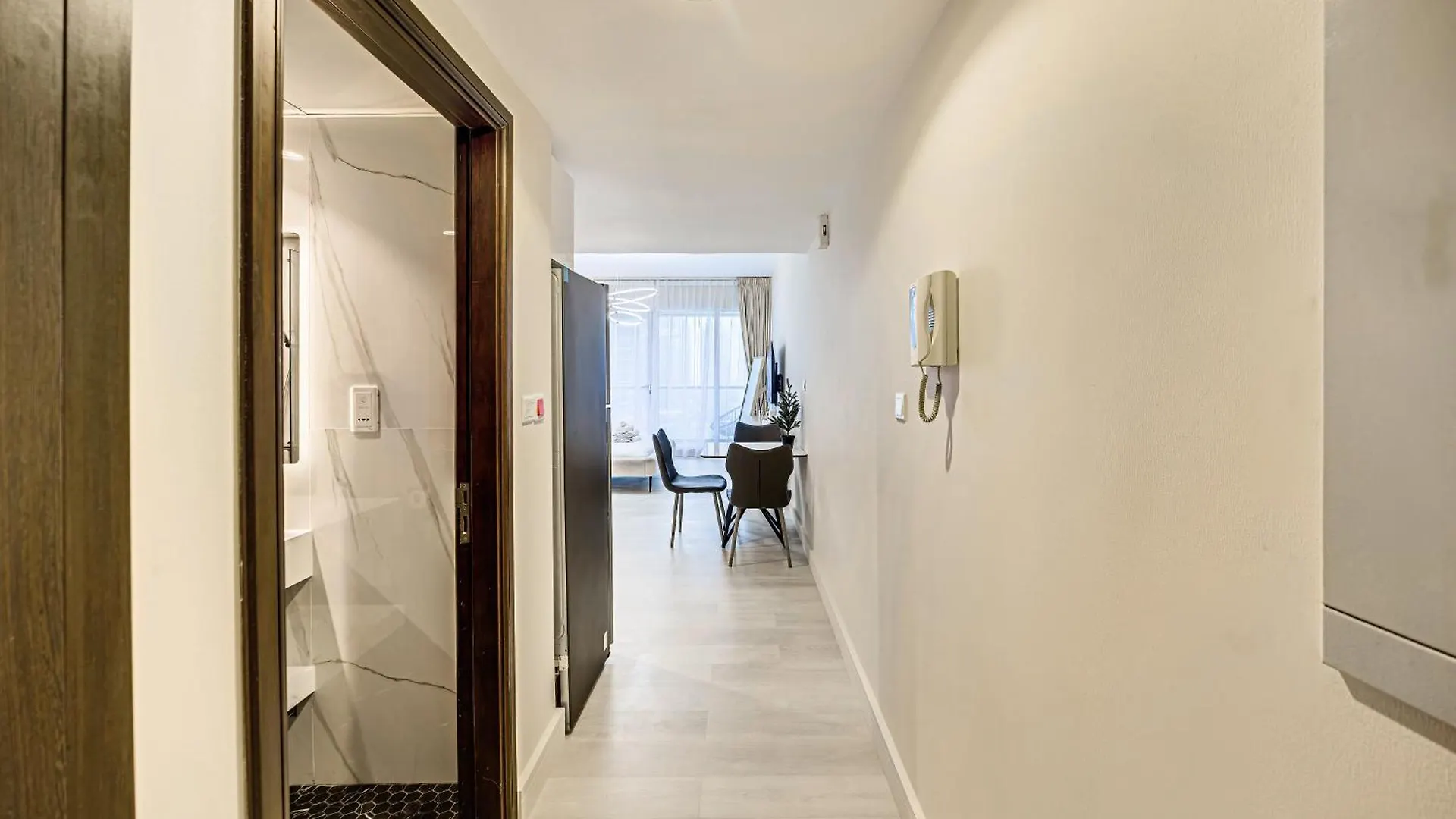 아파트 Cozy Studio In Arch Tower Jlt 두바이