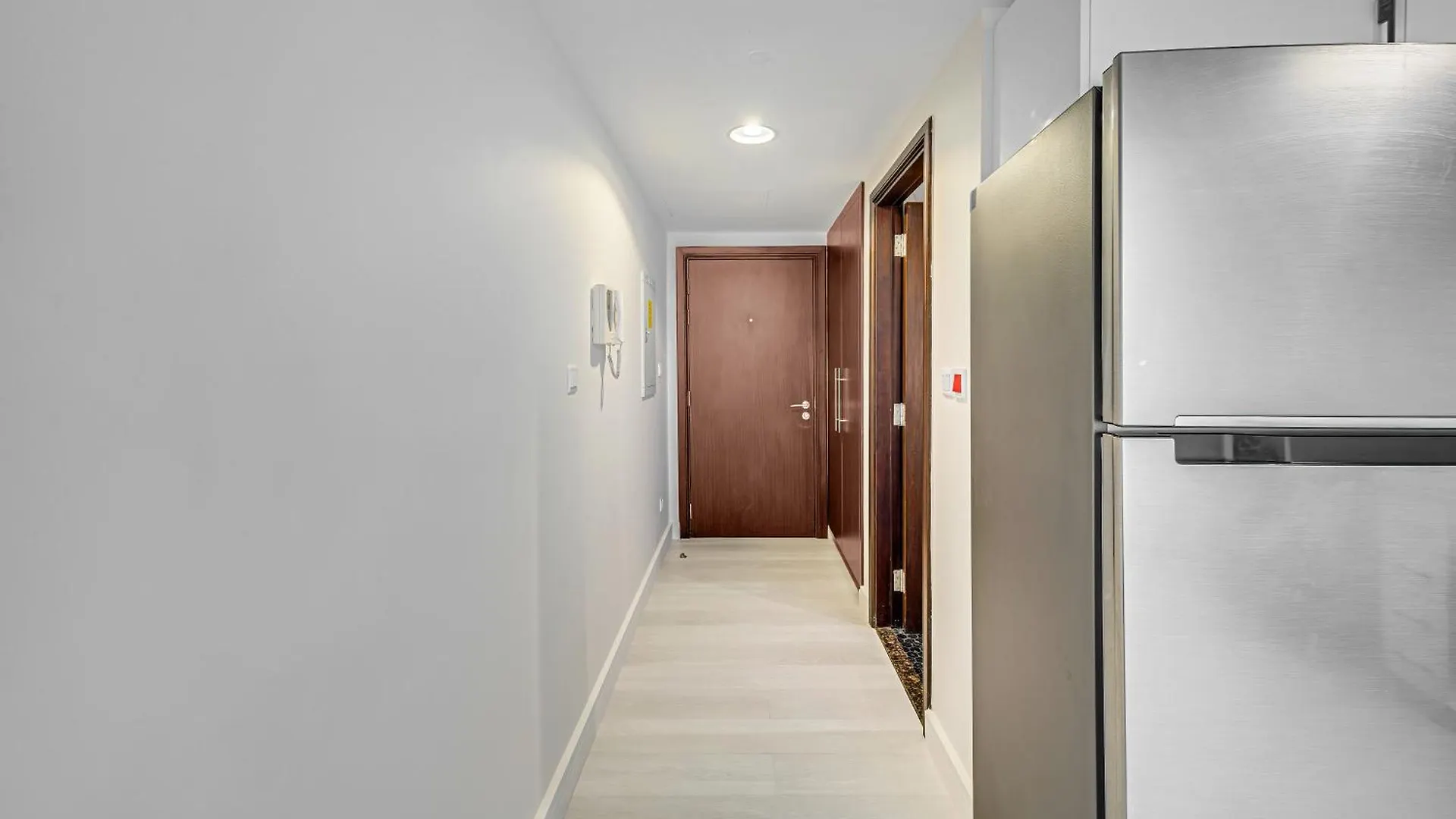 Cozy Studio In Arch Tower Jlt 두바이 아랍에미리트